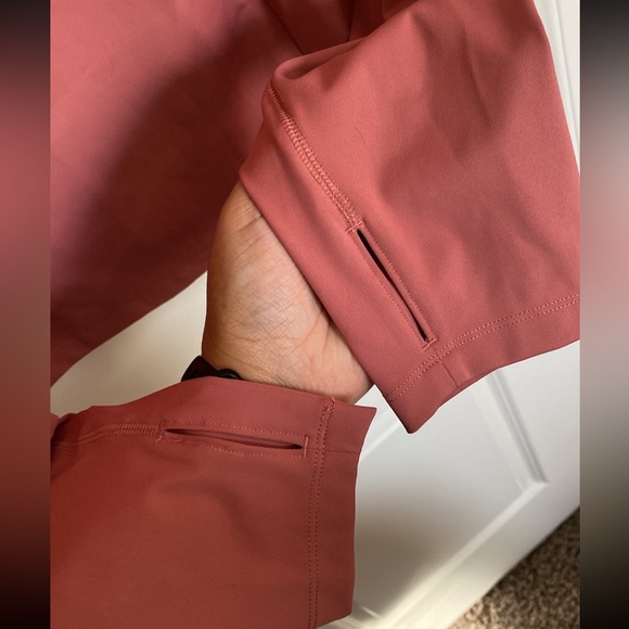 NWT Womens Old Navy Active Powersoft Go Dry Long Sleeve Cropped shirt size 2x - Picture 3 of 7